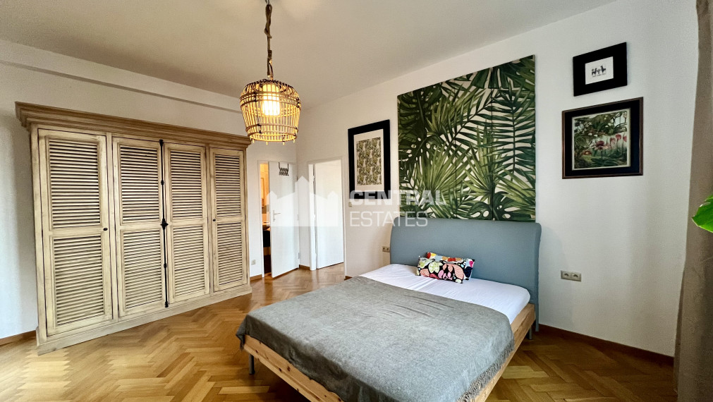 Priestranný 2- izbový byt s balkónom na prenájom v Starom meste