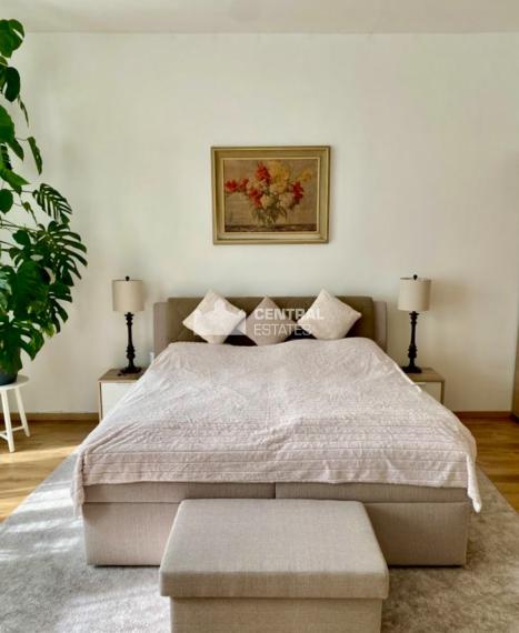 Kompletne zrekonštruovaný 2- izbový byt na prenájom v Starom meste