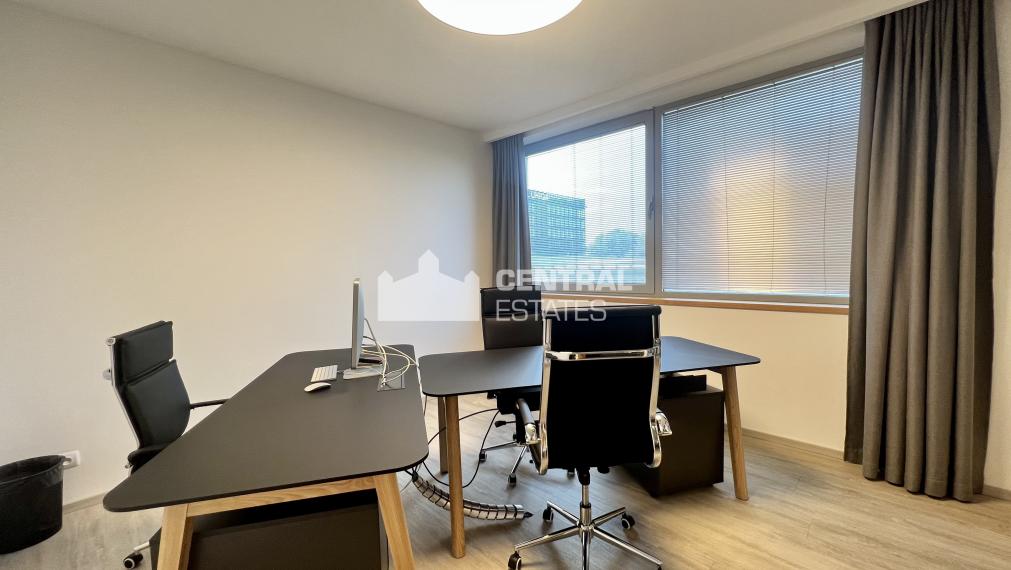 Lukratívne kancelárske priestory v novostavbe s terasou a parkovaním na prenájom v Petržalke