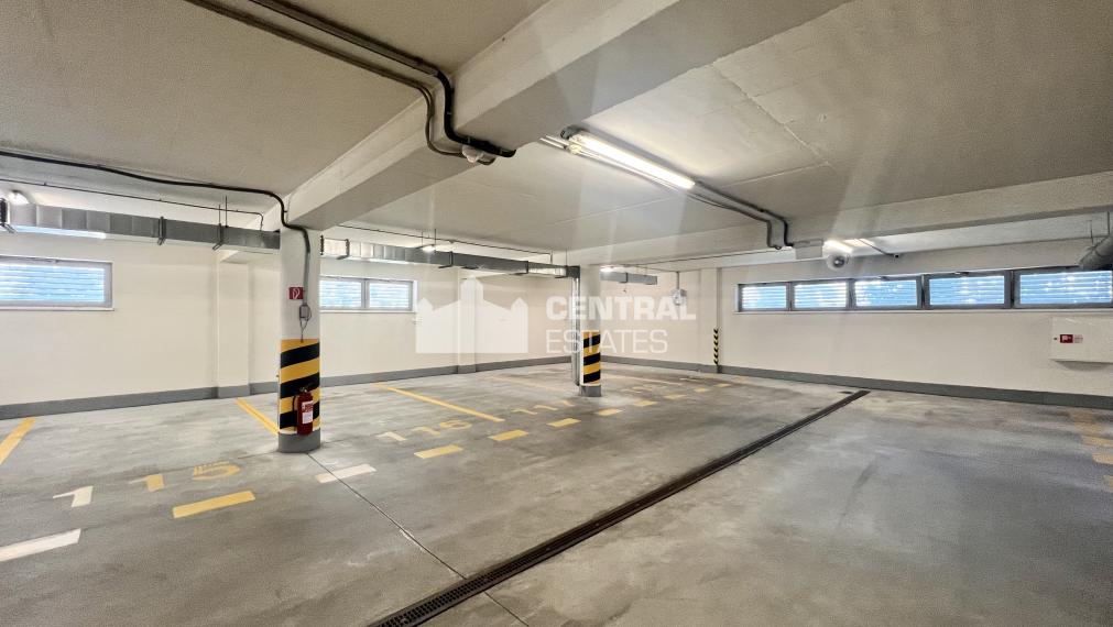 Lukratívne kancelárske priestory v novostavbe s terasou a parkovaním na prenájom v Petržalke