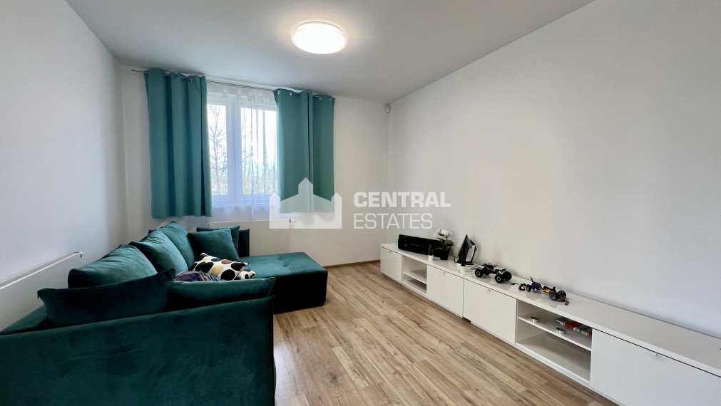 Moderný 3- izbový byt v novostavbe so záhradou a parkovaním na prenájom v Devínskej Novej Vsi