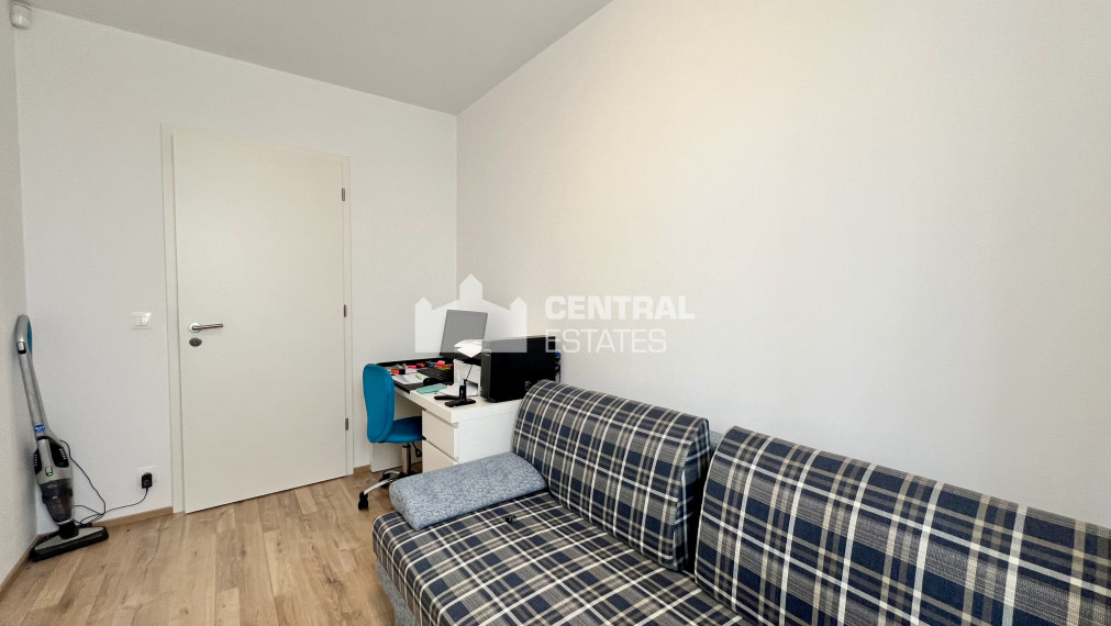 Moderný 3- izbový byt v novostavbe so záhradou a parkovaním na prenájom v Devínskej Novej Vsi