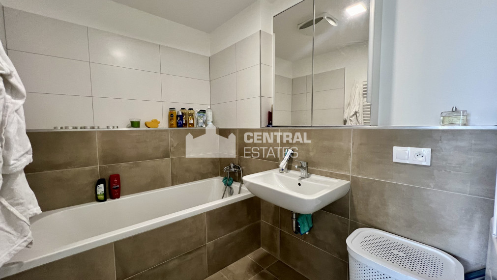 Moderný 3- izbový byt v novostavbe so záhradou a parkovaním na prenájom v Devínskej Novej Vsi