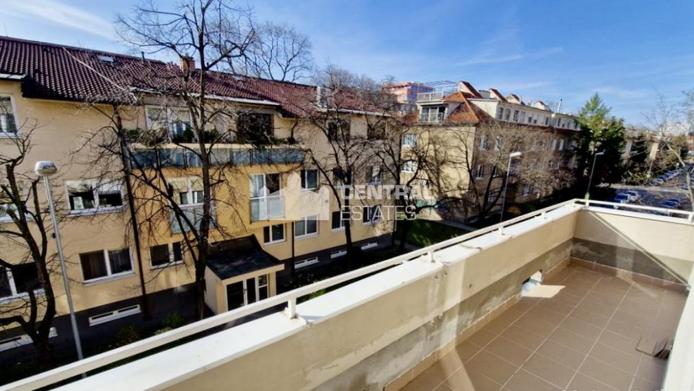Beautiful 4.5-room apartment with loggia for rent in Ružinov