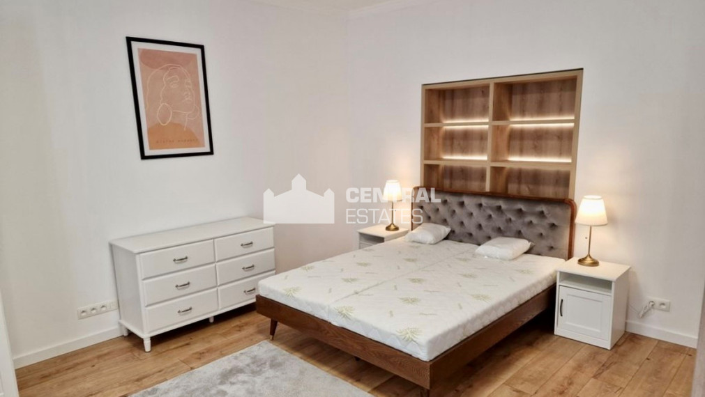 Krásny 3- izbový byt s balkónom na prenájom v Starom meste