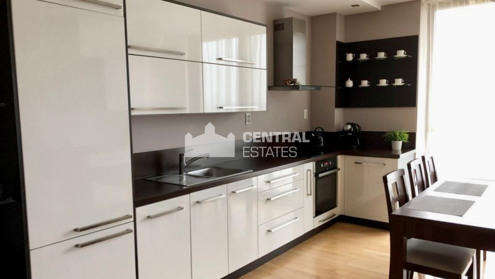 Priestranný 3- izbový byt v novostavbe s lodžiou na prenájom v Petržalke