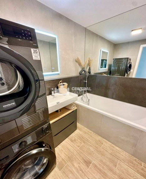 Krásny 2- izbový byt v novostavbe s lodžiou parkovaním na prenájom v Starom meste