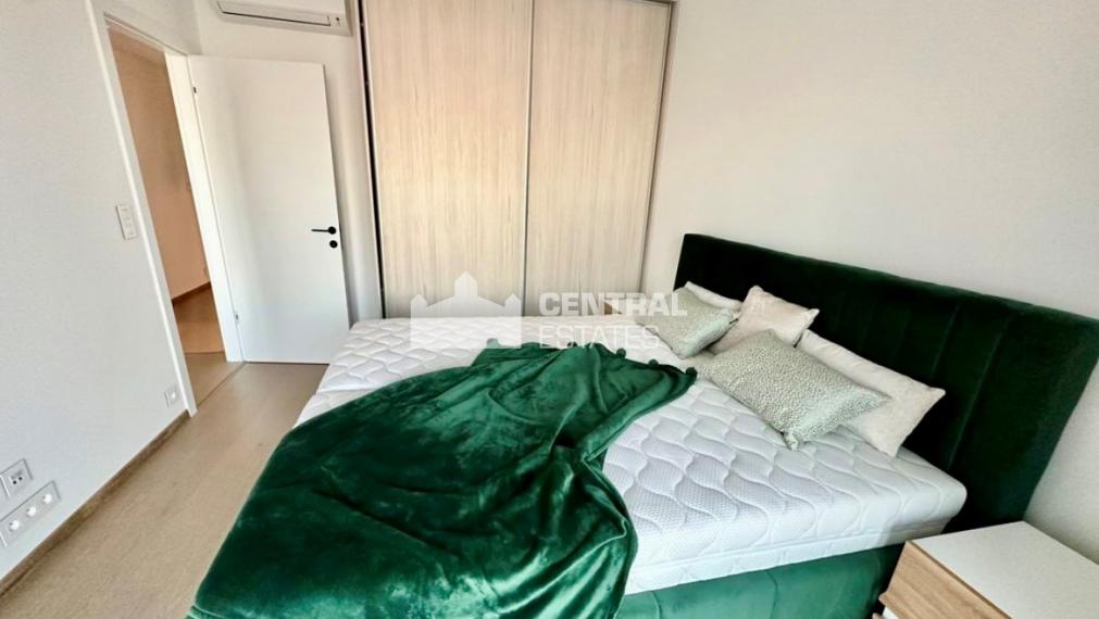 Krásny 2- izbový byt v novostavbe s lodžiou parkovaním na prenájom v Starom meste