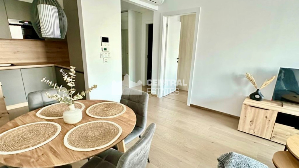 Krásny 2- izbový byt v novostavbe s lodžiou parkovaním na prenájom v Starom meste