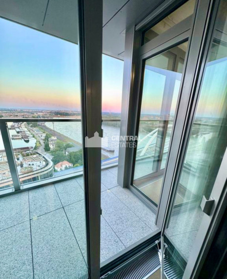 Krásny 2- izbový byt v novostavbe s lodžiou parkovaním na prenájom v Starom meste