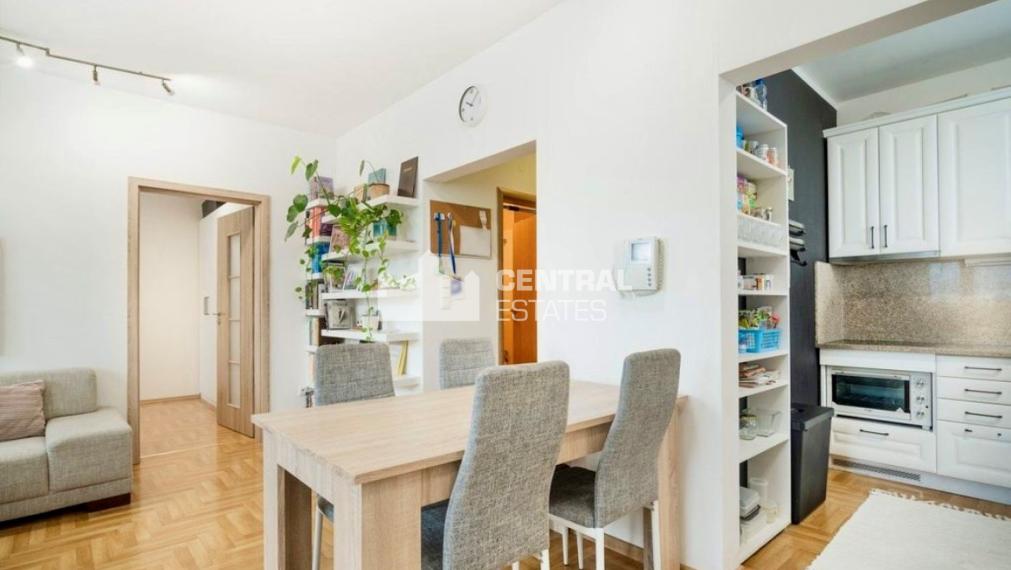 Krásny 2- izbový byt v novostavbe s balkónom na prenájom v Novom meste