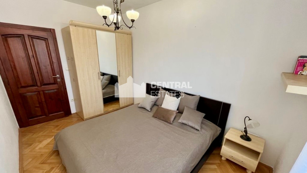 Luxusný 3- izbový byt s balkónom na prenájom v Petržalke