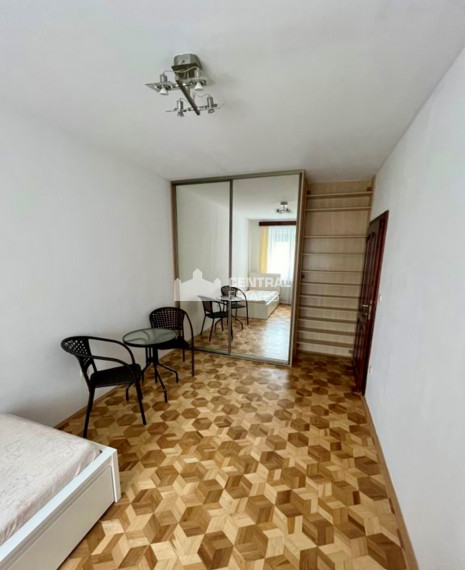 Luxusný 3- izbový byt s balkónom na prenájom v Petržalke