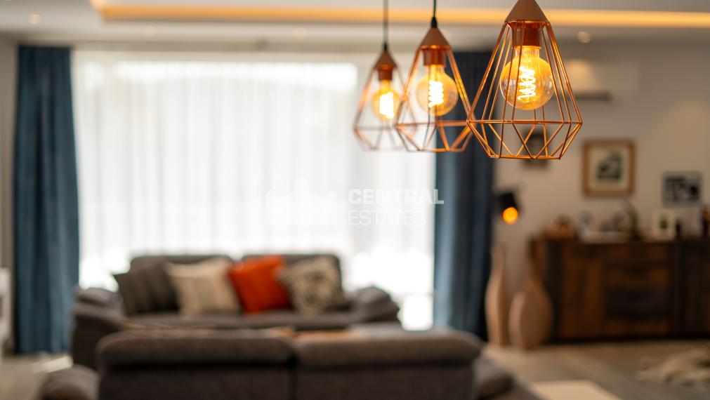 Prémiová 3- podlažná 6- izbová rodinná vila na prenájom v Záhorskej Bystrici