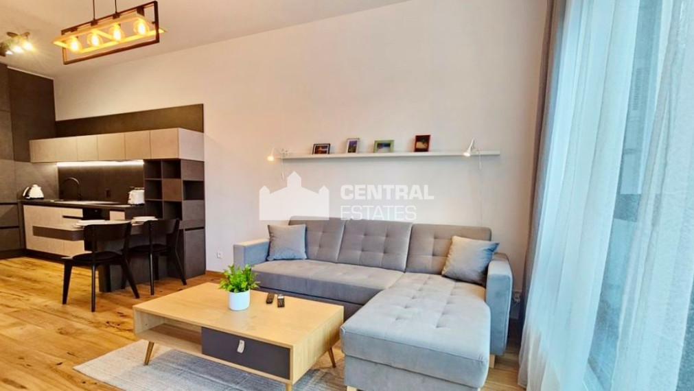 Moderný 2- izbový byt s terasou a parkovaním na prenájom v Starom meste