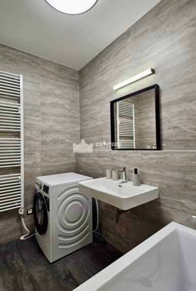 Moderný 2- izbový byt s terasou a parkovaním na prenájom v Starom meste