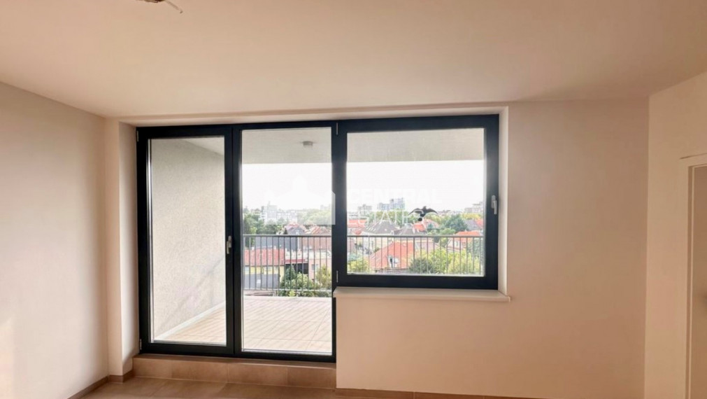 Slnečný 4- izbový byt v novostavbe s veľkou terasou na prenájom v Ružinove