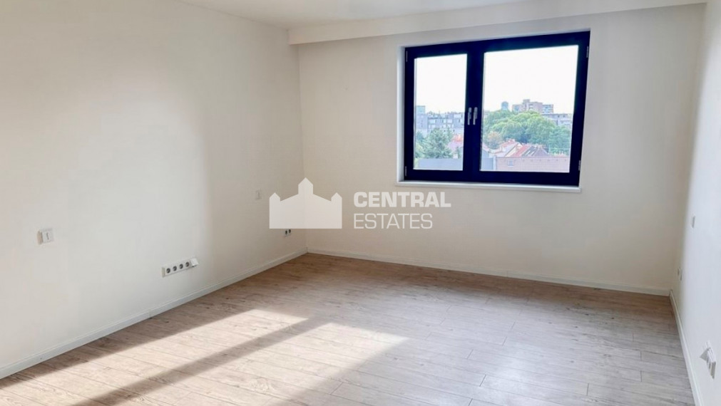 Slnečný 4- izbový byt v novostavbe s veľkou terasou na prenájom v Ružinove