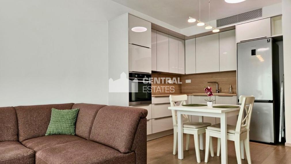 Útulný 2- izbový byt v novostavbe Skypark s loggiou na prenájom v Starom meste