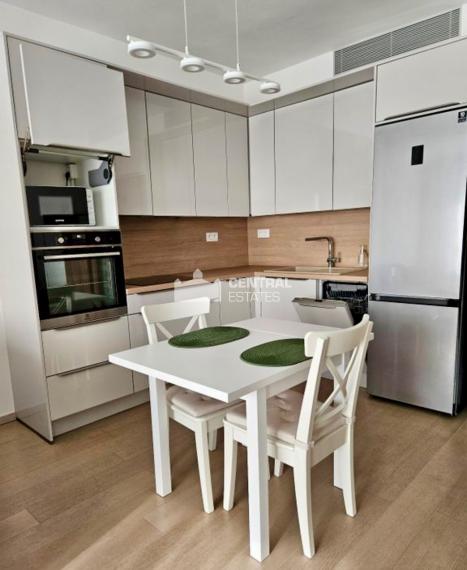 Útulný 2- izbový byt v novostavbe Skypark s loggiou na prenájom v Starom meste