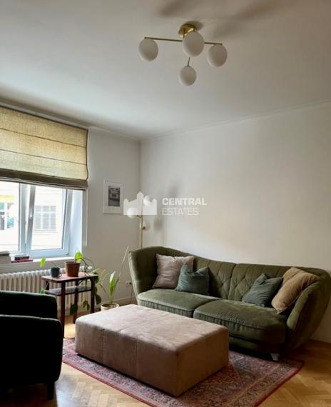 Kompletne zrekonštruovaný 3- izbový byt na prenájom v Starom meste