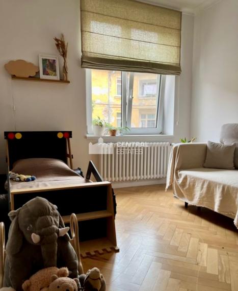 Kompletne zrekonštruovaný 3- izbový byt na prenájom v Starom meste