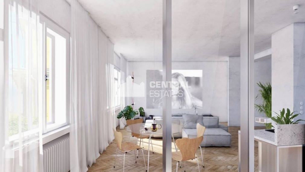 Kompletne zrekonštruovaný 3- izbový byt s balkónom na prenájom v Starom meste