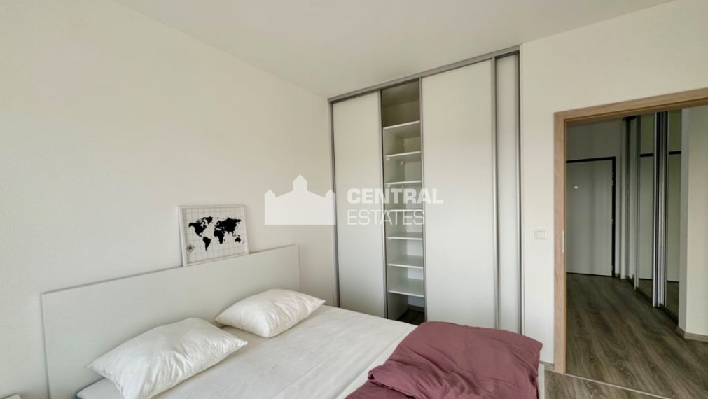 Nadštandardný 2- izbový v novostavbe s balkónom na prenájom v Petržalke