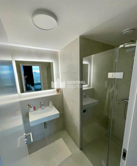 Krásny 2- izbový byt v novostavbe Skypark s lodžiou na prenájom v Starom meste