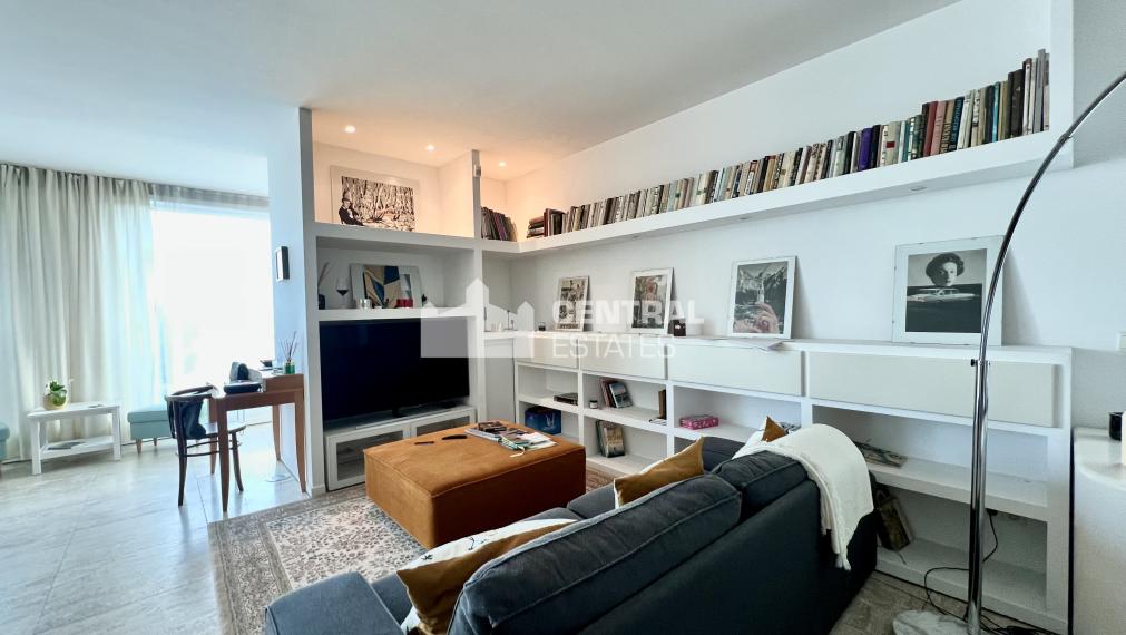 Krásny 3- izbový byt s terasou na prenájom v Starom meste