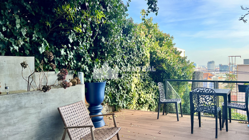 Krásny 3- izbový byt s terasou na prenájom v Starom meste