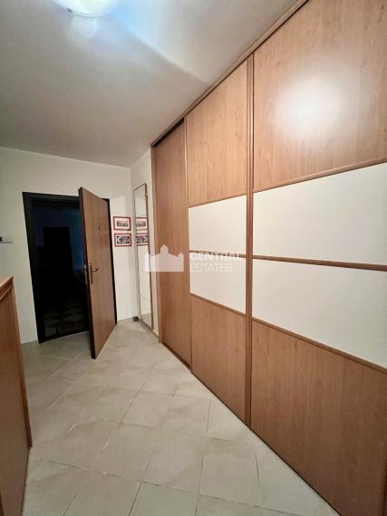 Priestranný 2- izbový byt v novostavbe s balkónom a parkovaním na predaj v Ružinove