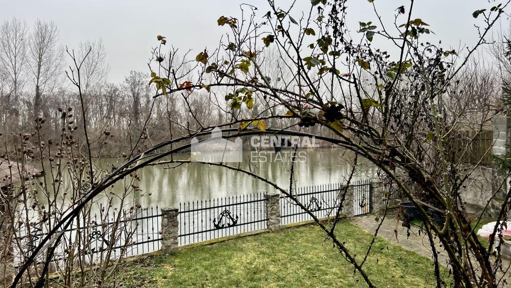 5- izbový rodinný dom s rozľahlým pozemkom na predaj v Tomášove