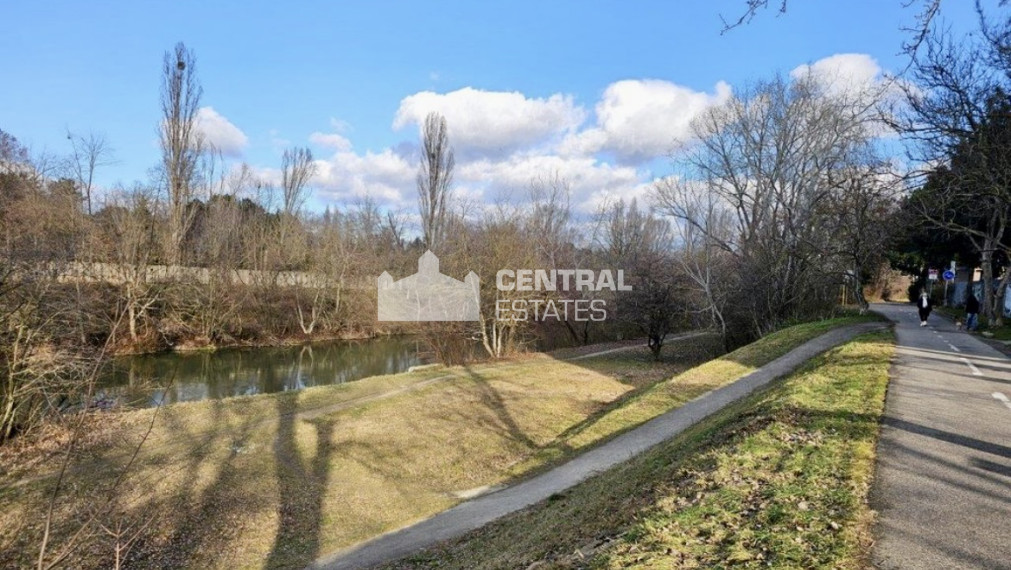 Priestranný 2-izbový byt v novostavbe s lodžiou na predaj v Podunajských Biskupiciach PREDANÝ