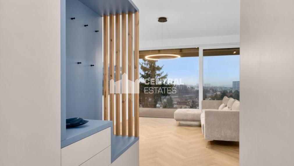 Prémiový 4- izbový byt v novostavbe s terasou na prenájom v Novom meste