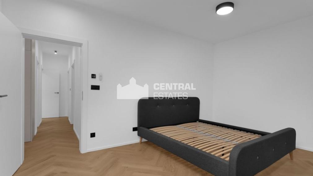 Prémiový 4- izbový byt v novostavbe s terasou na prenájom v Novom meste