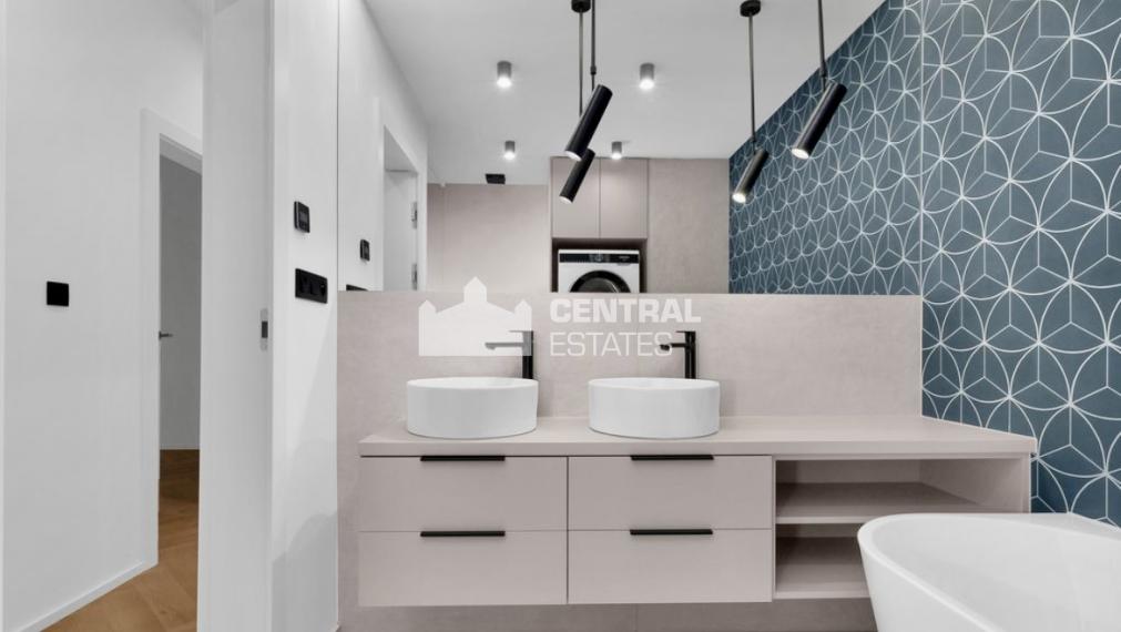 Prémiový 4- izbový byt v novostavbe s terasou na prenájom v Novom meste