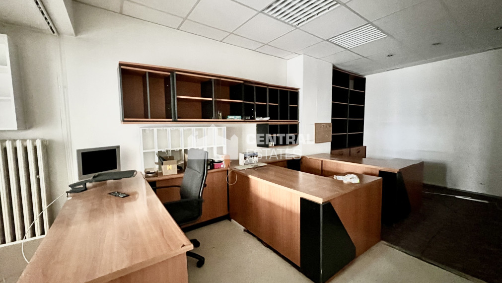 Spacious non-residential space for rent in Karlová Ves