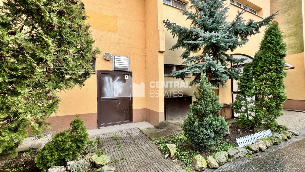 Priestranný nebytový priestor na predaj v Karlovej Vsi ZNÍŽENÁ CENA