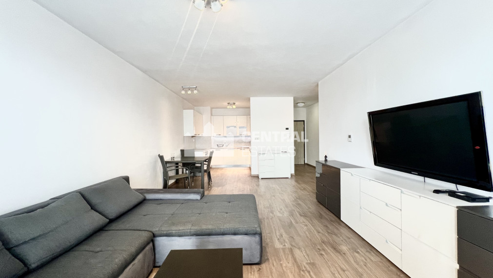 Priestranný 2- izbový byt v novostavbe s balkónom a parkovaním na prenájom v Ružinove