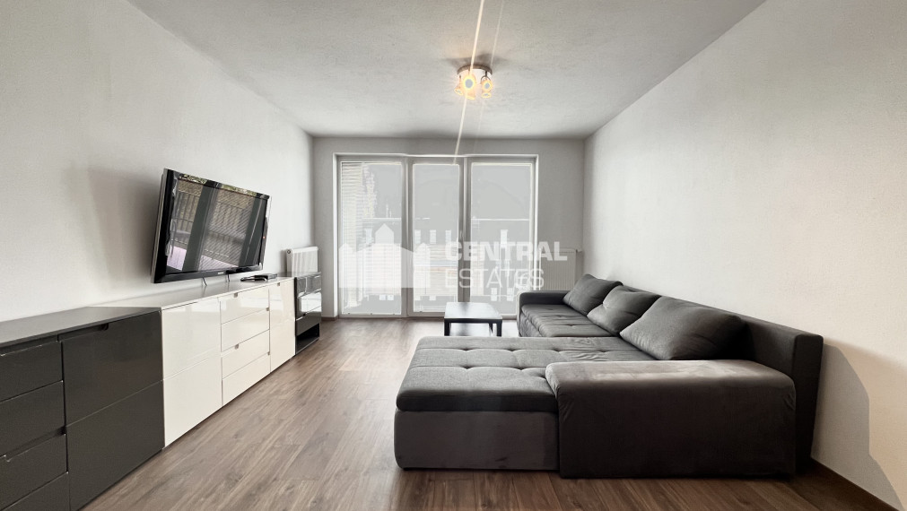 Priestranný 2- izbový byt v novostavbe s balkónom a parkovaním na prenájom v Ružinove