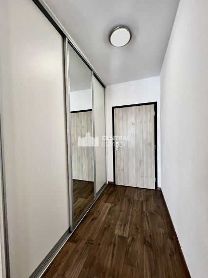 Priestranný 2- izbový byt v novostavbe s balkónom a parkovaním na prenájom v Ružinove