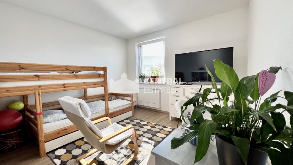 Veľmi pekný klimatizovaný 3- izbový byt v novostavbe s balkónom na predaj v Dunajskej Strede PREDANÝ