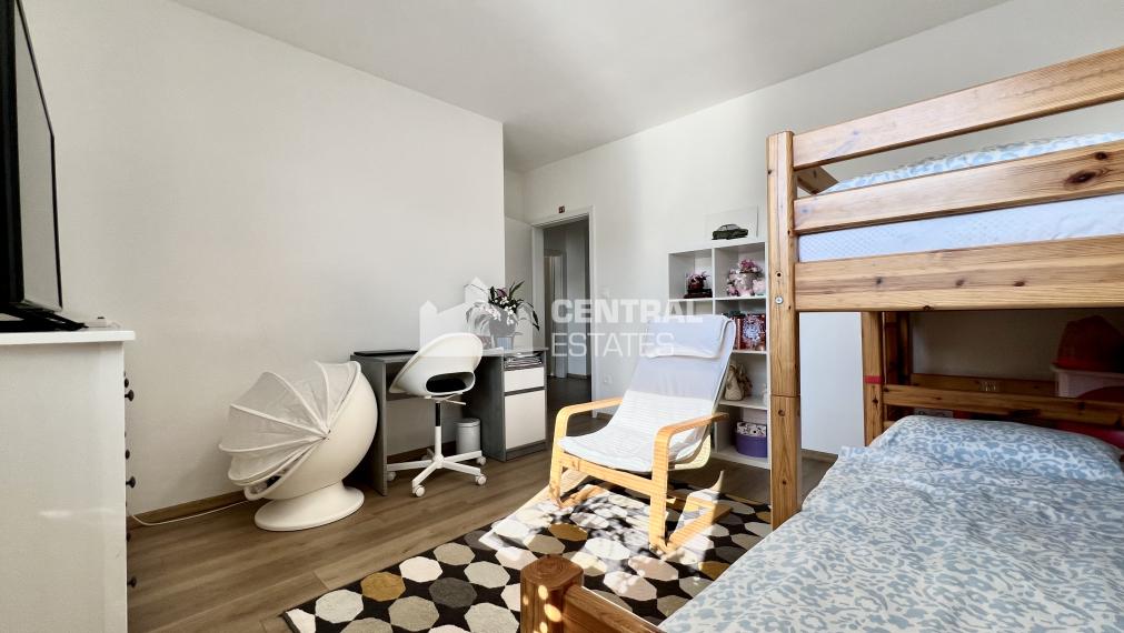 Veľmi pekný klimatizovaný 3- izbový byt v novostavbe s balkónom na predaj v Dunajskej Strede PREDANÝ