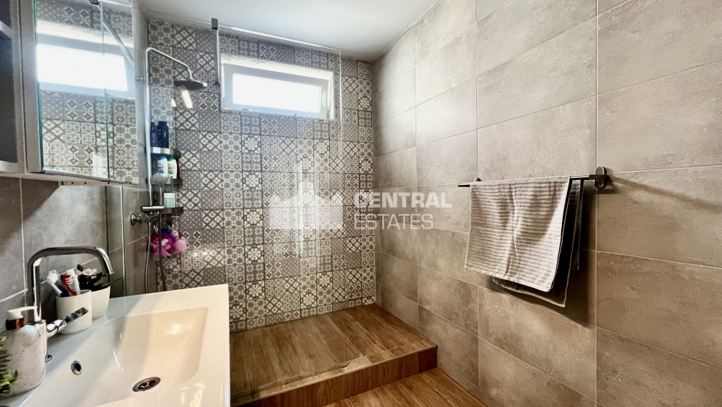 Veľmi pekný klimatizovaný 3- izbový byt v novostavbe s balkónom na predaj v Dunajskej Strede PREDANÝ