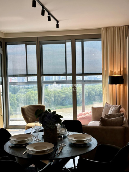 Nadštandardný 2-izbový byt v Eurovea tower na prenájom v Starom meste