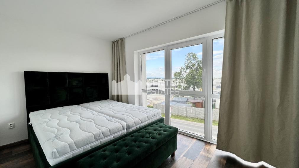 Modern 1-bedroom apartment with balcony and parking for sale in Rovinka