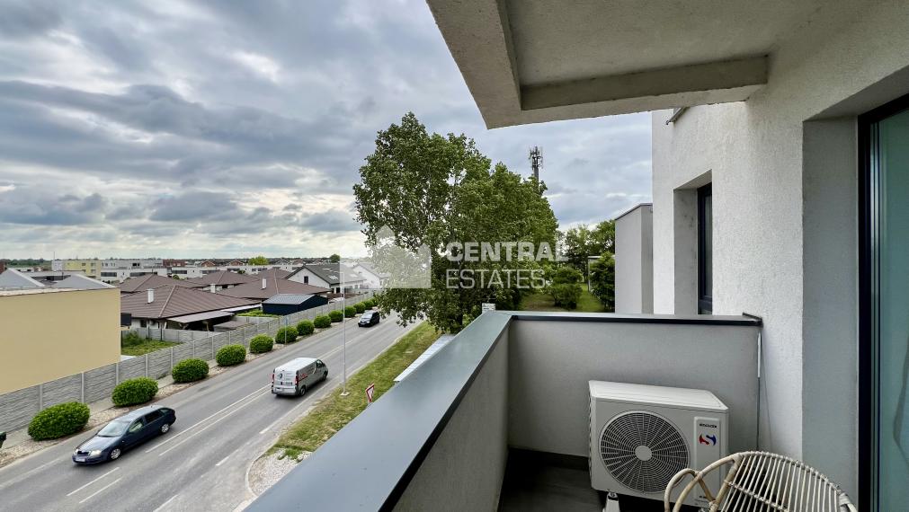 Modern 1-bedroom apartment with balcony and parking for sale in Rovinka