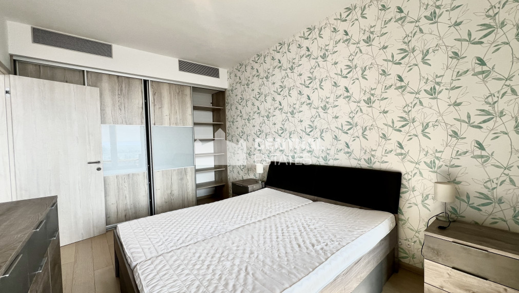 Priestranný nový 2i byt v jedinečnej novostavbe s lodžiou a parkovaním na prenájom v Starom meste