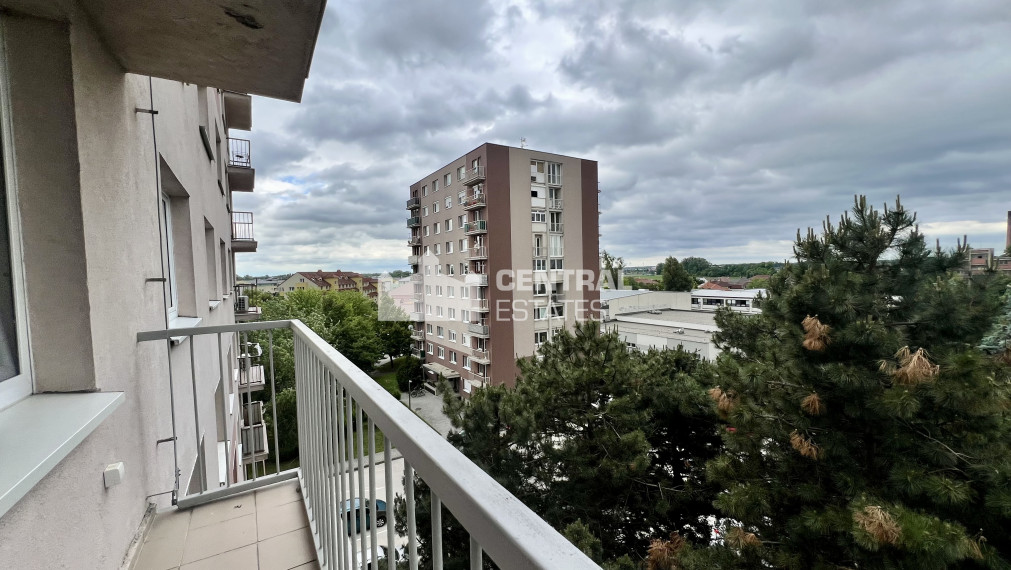 Kompletne zrekonštruovaný 3- izbový byt s lodžiou na predaj v Šamoríne PREDANÝ